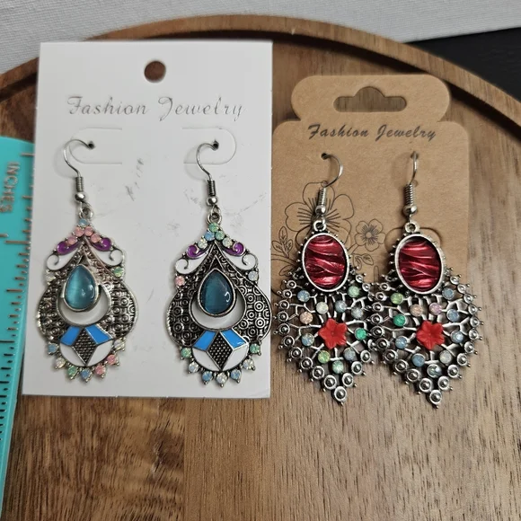 Women's Set of 2 Pairs Pierced Earrings Boho Ethnic Colorful Unique Bohemian New - Picture 2 of 7